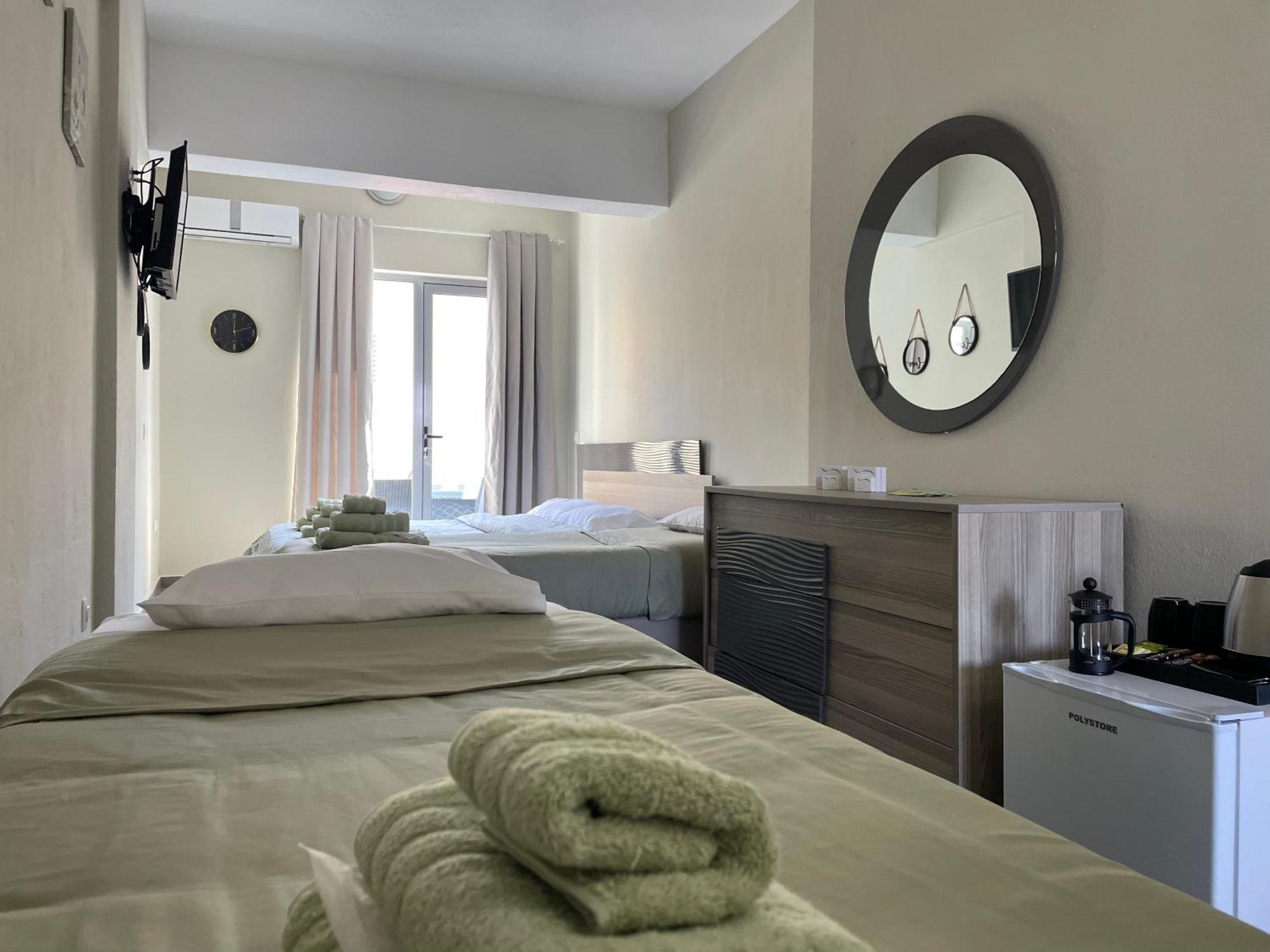 Sea Side Rooms Rhodes City Habitación foto